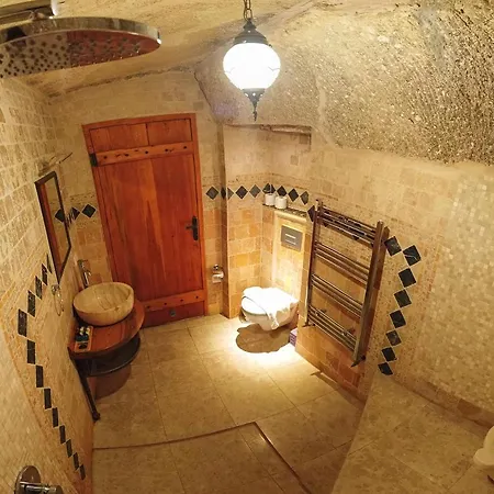 Angel Cave Hotel 2*