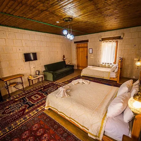 Hotel Angel Cave